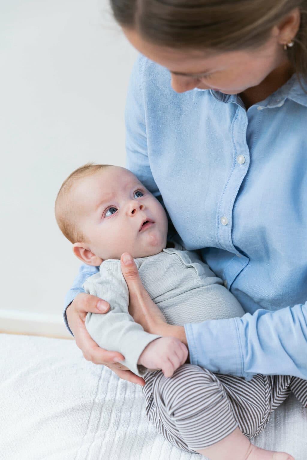 Fladt- og skævt babyer? » Årsager, øvelser & behandlingsform.